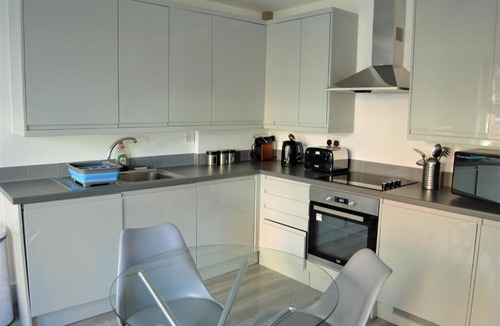 Folkestone House | Cheriton Gardens 2 Bed Folkestone