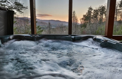 Foxfire Estates Cabin | Cherokee Dreamer`s Den