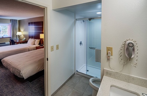 Cherokee Hotel | Cherokee Grand Hotel