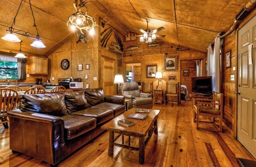 Cherokee Cabin | Cherokee Hunt Lodge
