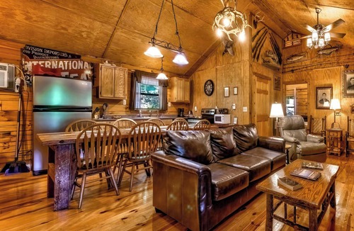 Cherokee Cabin | Cherokee Hunt Lodge