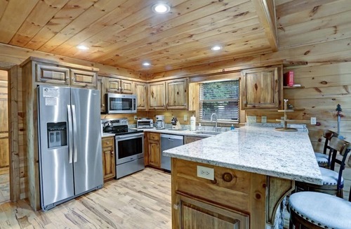 Ridgeline Vistas Cabin | Cherokee Sunsets-Radiant Mtn Sunset, Fire Pit