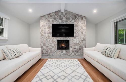 Harbert House | Cherry Beach Escape