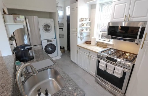 Stanton Park House | Cherry Blossom Charm