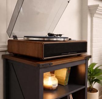 Lake Peekskill House | Cherry Blossom Lake House