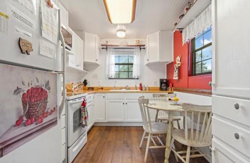 Uvalde County House | Cherry Creek Cabin