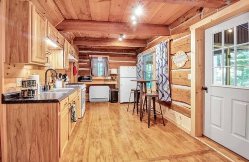 Cherry Creek Cabin | Cherry Grove - Rustic Log Cabin