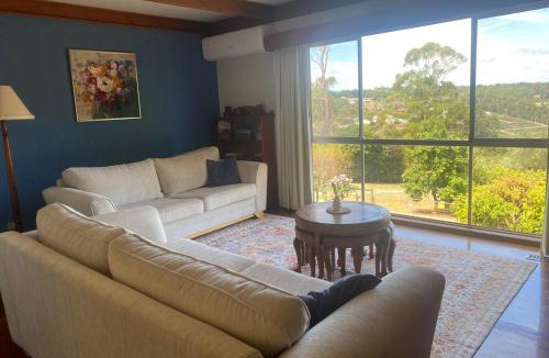 Wandin East House | Cherry Haven farm house with a view