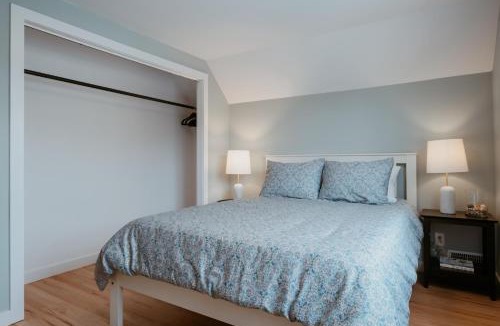 Conception Bay South House | Cherry Lane Cottage - 3 Bed - 1 Full & 1 Half Bath