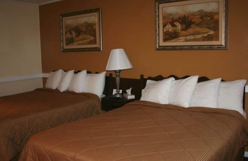 Ronks Hotel | Cherry Lane Motor Inn