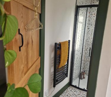 Aldermaston House | Cherry Lodge