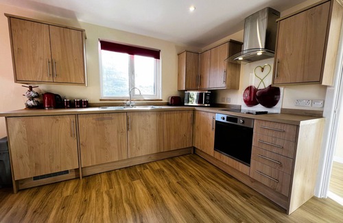 Godshill Ski Chalet | Cherry Lodge