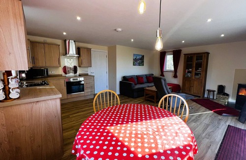 Godshill Ski Chalet | Cherry Lodge