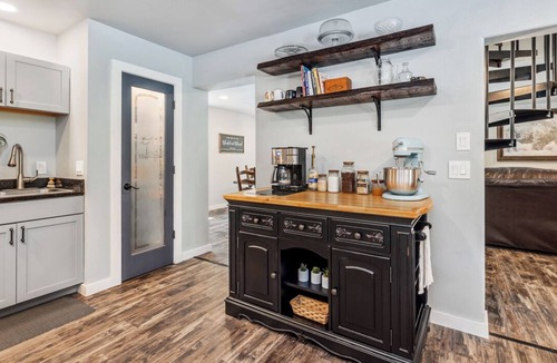Florence House | Cherry Meadow Retreat