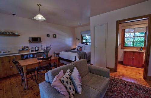 Port Fairy Cottage | Cherry Plum Cottages