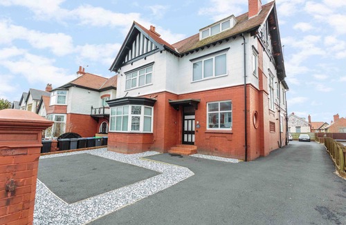 Blackpool Apartment | Cherry Property - Blueberry Suite