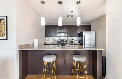 Macon Apartment | Cherry St Hideaway | Walkable with Otis Vibes