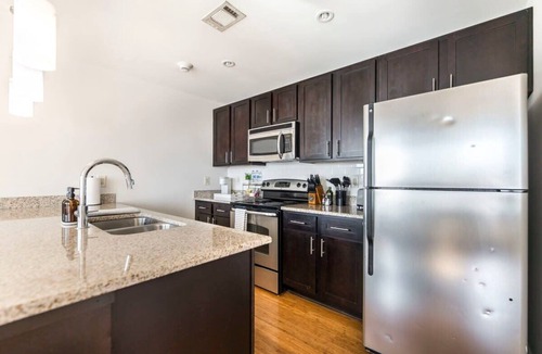 Macon Apartment | Cherry St Hideaway | Walkable with Otis Vibes