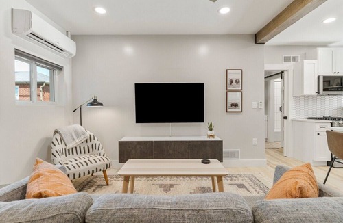 Cherry Street House | Cherry Street Getaway