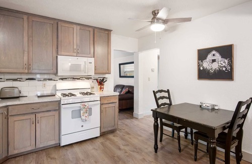 Bandera Cabin | Cherry Street Star in Bandera Texas