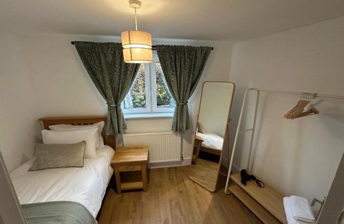 Oxford Apartment | Cherry Tree