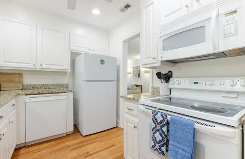Greenville House | Cherrydale Area Monthly Rental near Downtown!