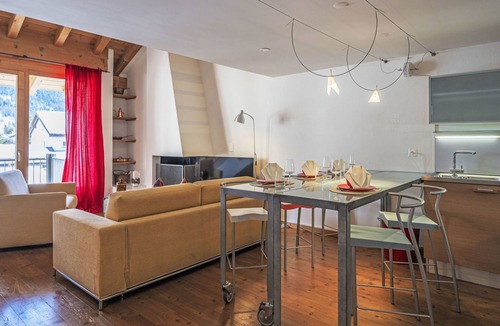 La Punt-Chamues-ch Apartment | Chesa Alossa by Interhome