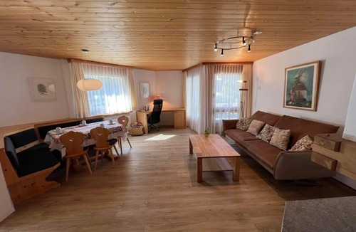Bever Apartment | Chesa Bernina 4 - Public transport included