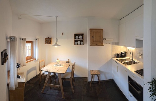 Zuoz Apartment | Chesa Culaischem 1