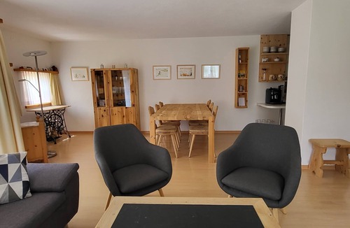 Zuoz Apartment | Chesa Culaischem Barbey