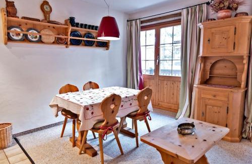 Madulain Apartment | Chesa Grischuna 2pax- Madulain