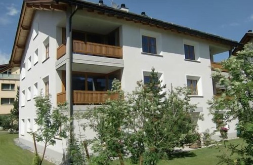 Celerina-Schlarigna Apartment | Chesa Julia