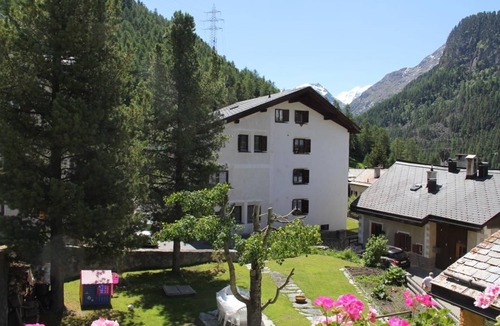 Pontresina Apartment | Chesa Madragena