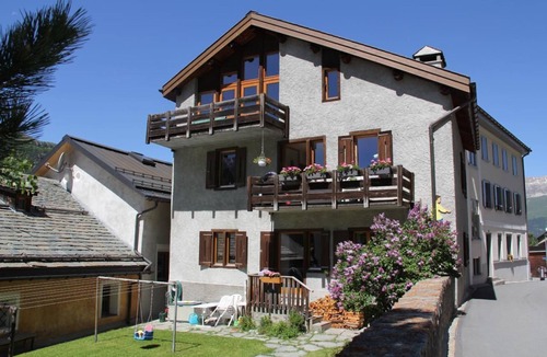 Pontresina Apartment | Chesa Madragena