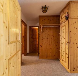 Celerina-Schlarigna Apartment | Chesa Panorama - Celerina