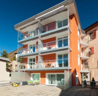Pontresina House | Chesa Quadrella Zimmer mit Kochecke inklusive Bergbahnen im Sommer-ausser Studio
