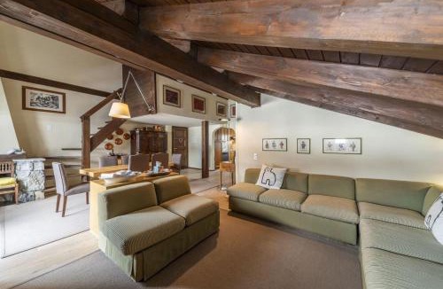 Celerina-Schlarigna Apartment | Chesa Ste Attic - Celerina