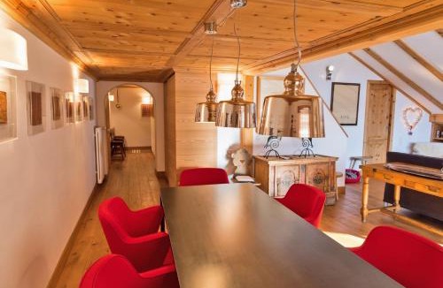 La Punt-Chamues-ch Apartment | Chesa Valluna - La Punt-Chamues-ch