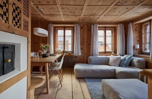 Berguen House | Chesa Viglia - Vacation in architectural monument