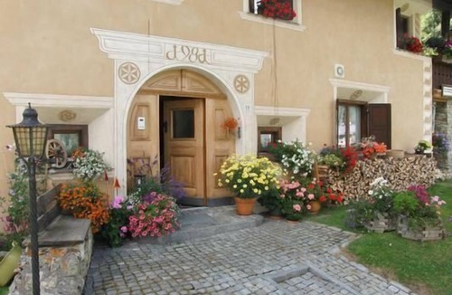 La Punt-Chamues-ch House | Chesa Viletta 1