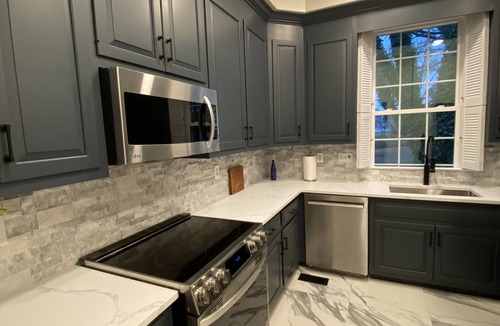 Wicomico Church House | Chesapeake Bay-front Estate minutes to Irvington, Kilmarnock Whitestone