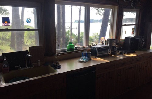 Onemo Cabin | Chesapeake Bay Secluded Waterfront Log Cabin