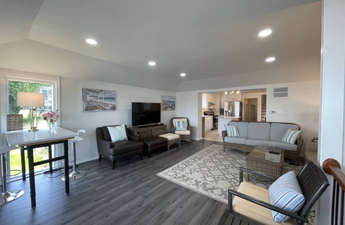 Magnolia House | Chesapeake Bay Waterfront Home with Private Beach, Stunning Views