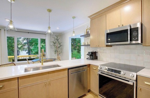 Chesapeake Ranch Estates-Drum Point House | ChesapeakeWaterfront - HotTub FirePit Kayak Arcade