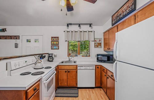 Great Cacapon House | Chesnutt Cabin - riverfront, fire pit, fireplace, game room, king bed