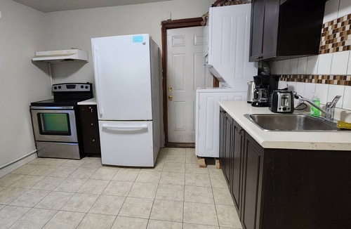 Winnipeg Apartment | Chesskings Car Rental Guest House