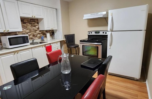 Winnipeg Apartment | Chesskings Guest House - Unit 2