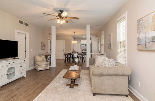 Chesterton Apartment | Chesterton Charmer: Lower Unit