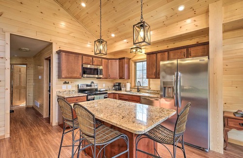 Chestertown Cabin | Chestertown Hideaway w/Lake & Beach Access!