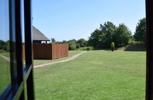 Fitling House | Chestnut 3 Hot Tub